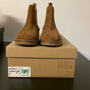 New Steve Madden suede Chelsea Boots